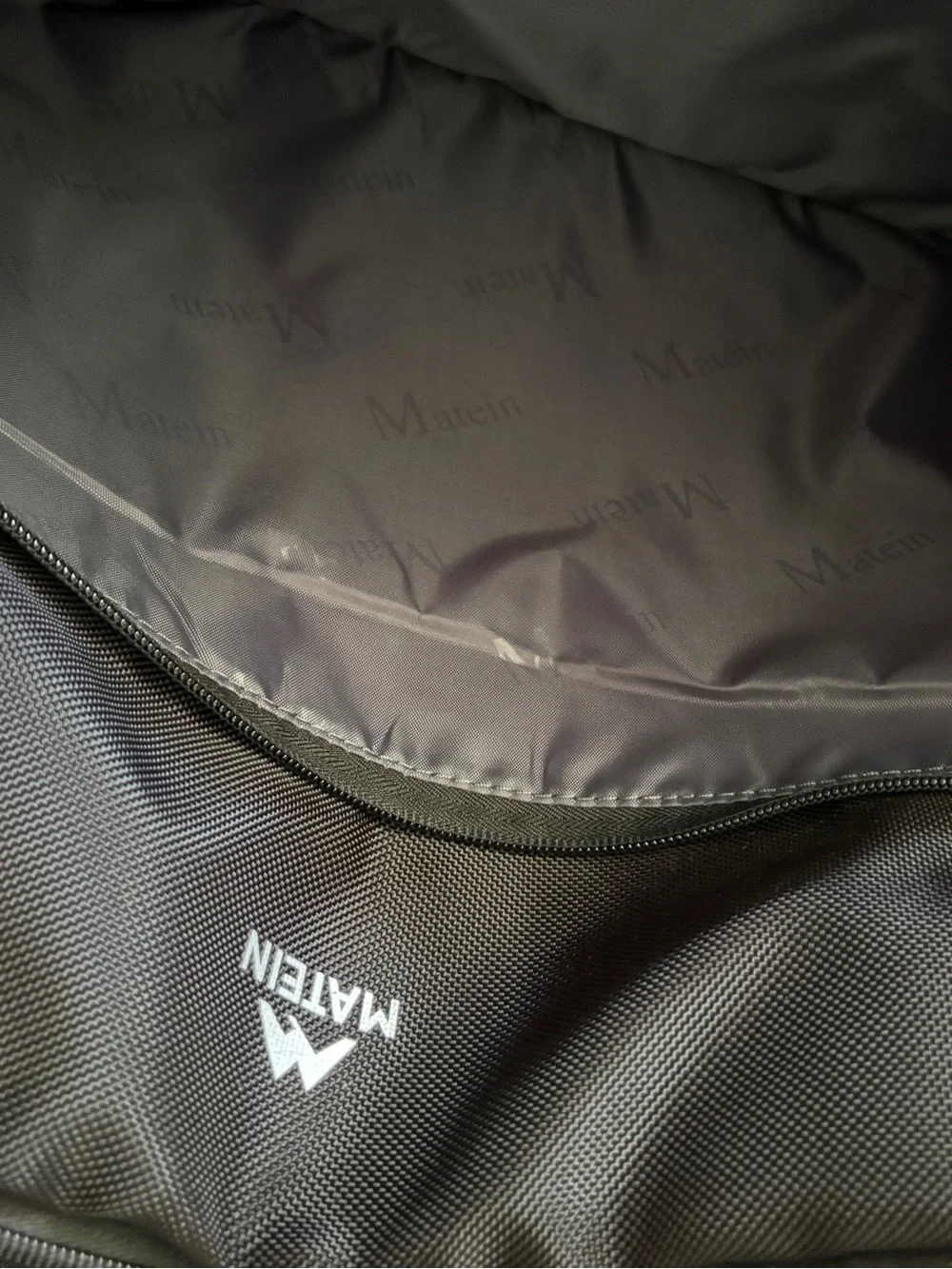Matein Garment Bag Suit Travel Bag Black Shoulder Strap Foldable Carry On